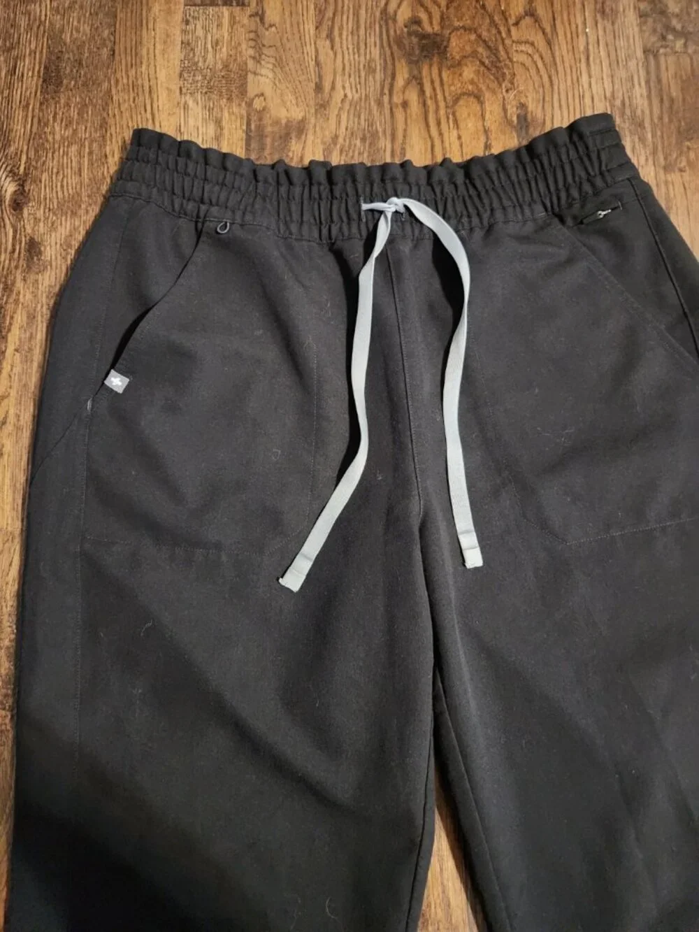 FIGS Men’s Technical Collection Elastic Waist Drawstring Black Scrub Pants LT